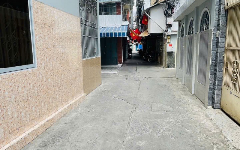 Bán gấp nhà hẻm (1 sẹc # 4m, ô tô tới cửa nhà) đường An Bình, P5Q5